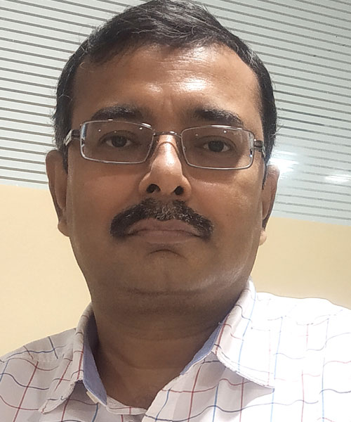 Dr Lokesh Pande